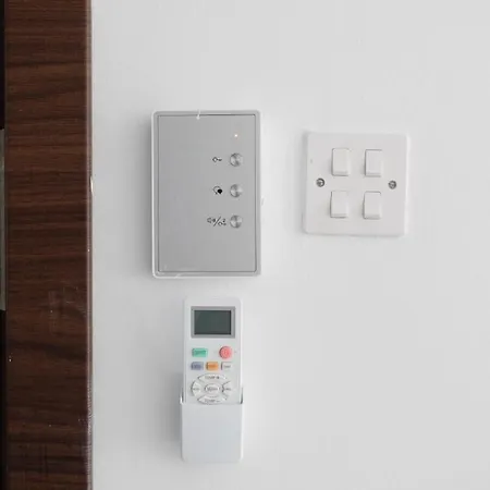 F4 2, Private Two Single Beds Shared Bathroom Δωμάτια σε οικογενειακή κατοικία