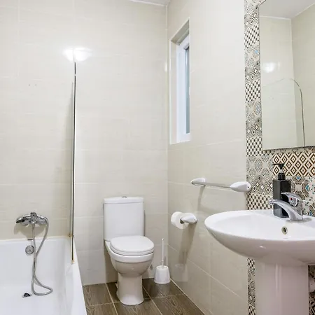民宿 F4 2, Private Two Single Beds Shared Bathroom